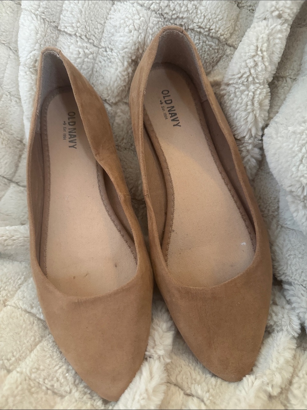 Old Navy Women's Tan Pointed Suede Flats